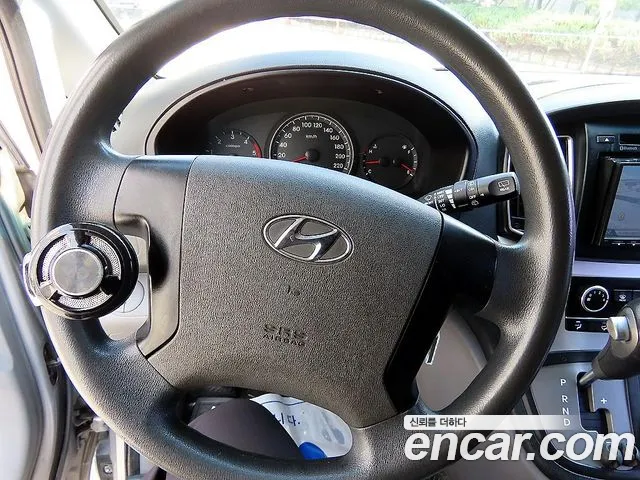 Hyundai Staria 2015 thumb 11