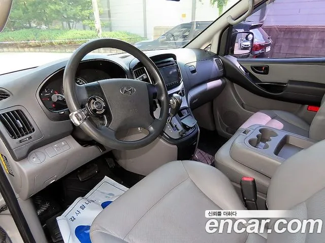 Hyundai Staria 2015 thumb 12