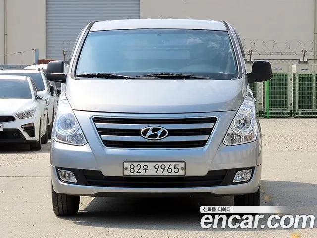 Hyundai Staria 2015 thumb 3
