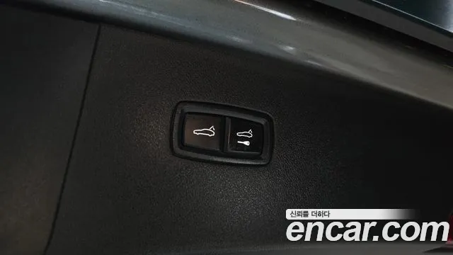 Porsche Cayenne 2024 thumb 12