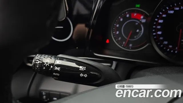 Hyundai Elantra 2020 thumb 9