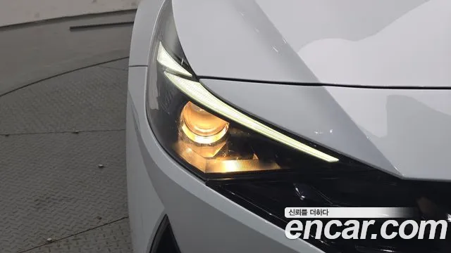 Hyundai Elantra 2020 thumb 10