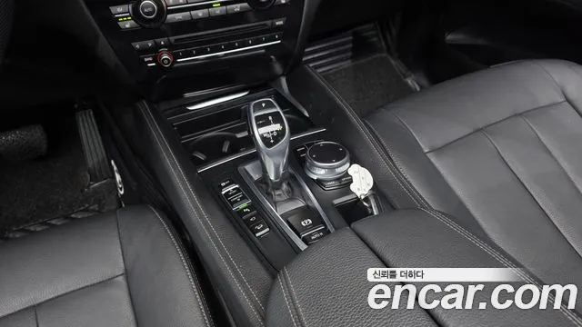 BMW X6 2018 thumb 6
