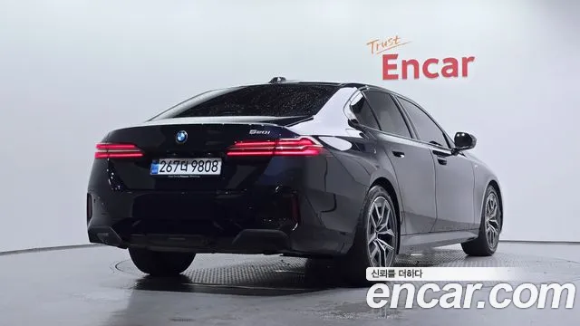 BMW 5 серии 2025 thumb 11
