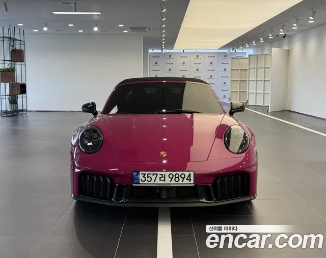 Porsche 911 2025 thumb 2