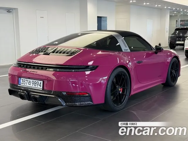 Porsche 911 2025 thumb 8