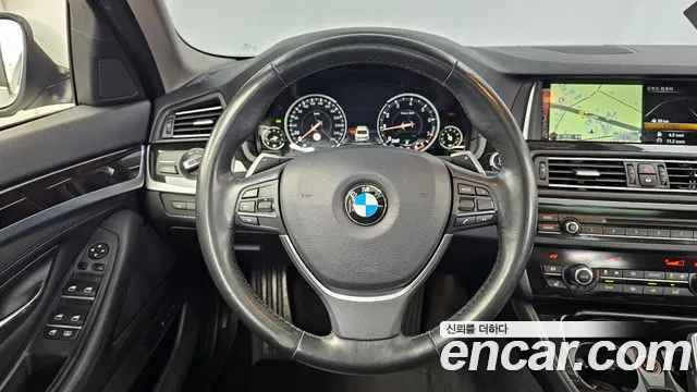 BMW 5 серии 2015 thumb 8