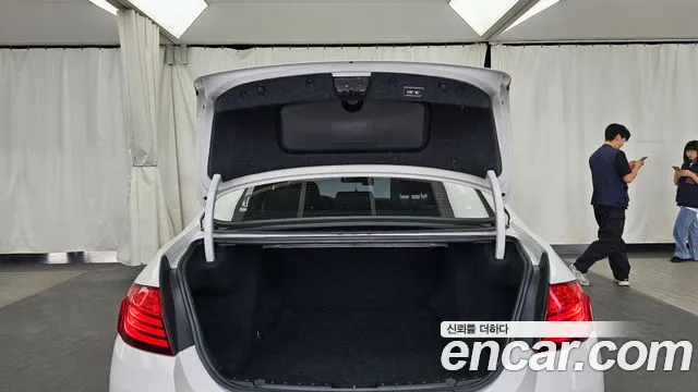 BMW 5 серии 2015 thumb 7