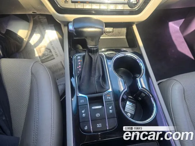 Kia Carnival 2019 thumb 9