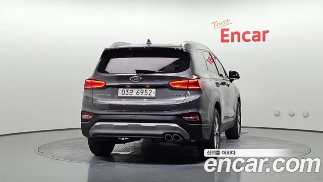 Hyundai Santa Fe 2018 thumb 6