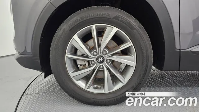 Hyundai Santa Fe 2018 thumb 12