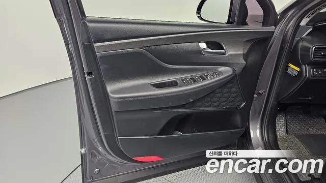 Hyundai Santa Fe 2018 thumb 7