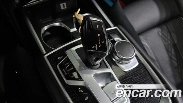 BMW 7 серии 2016 thumb 7