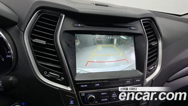 Hyundai Santafe 2017 thumb 11