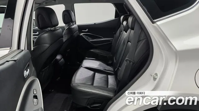 Hyundai Santafe 2017 thumb 4