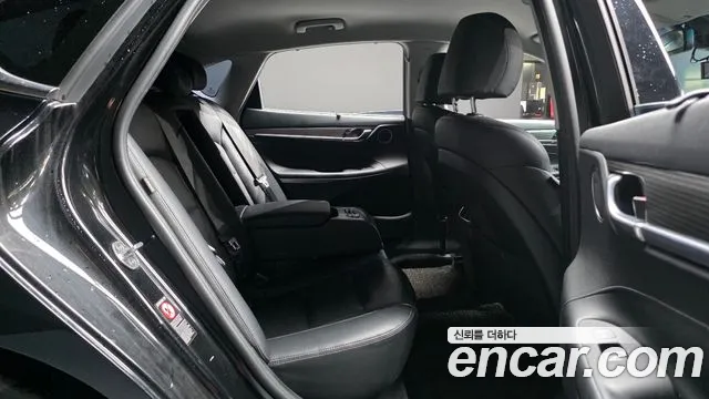 Hyundai Grandeur 2017 thumb 2