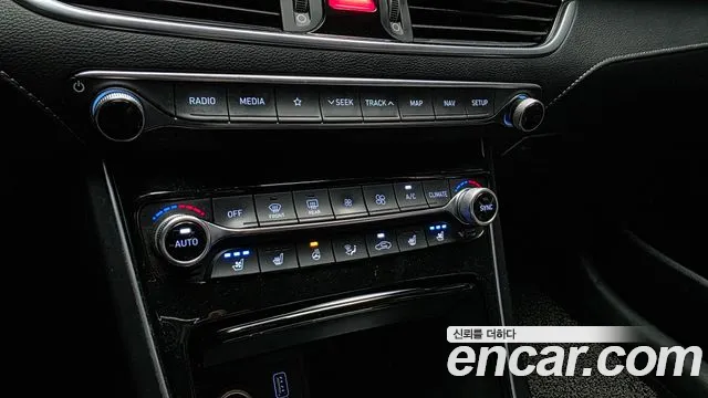 Hyundai Grandeur 2017 thumb 9