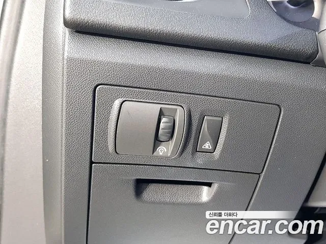 Renault SM5 2013 thumb 9
