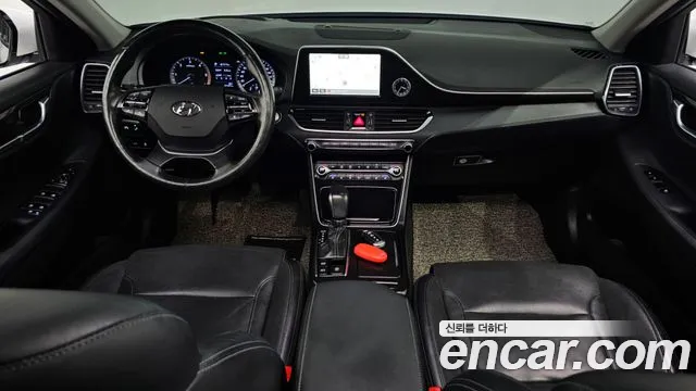 Hyundai Grandeur 2017 thumb 8