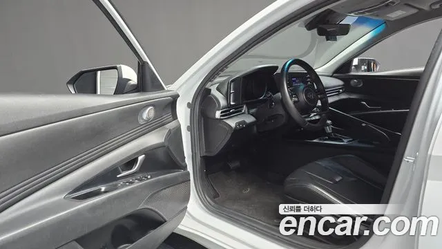 Hyundai Elantra 2021 thumb 4
