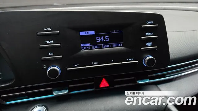 Hyundai Elantra 2021 thumb 8