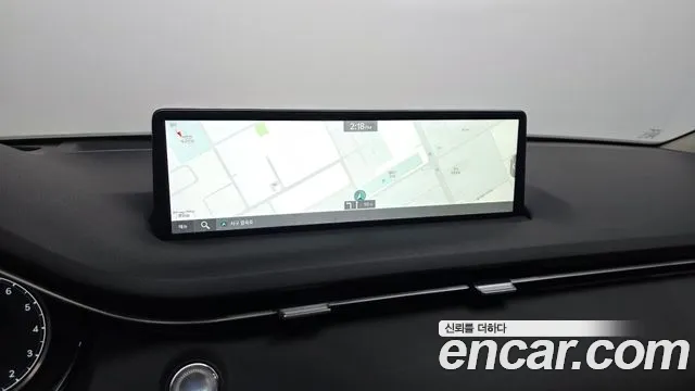 Genesis GV70 2022 thumb 2