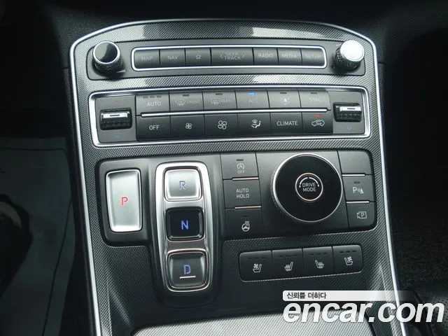 Hyundai Santa Fe 2020 thumb 4