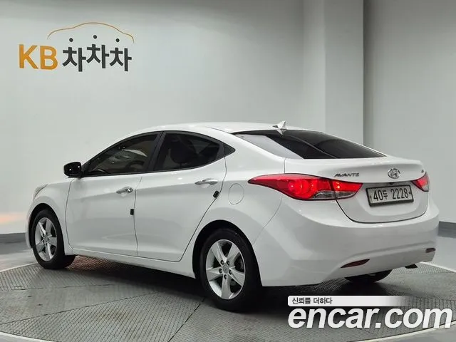 Hyundai Avante 2012 thumb 11