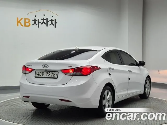 Hyundai Avante 2012 thumb 2