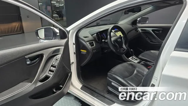 Hyundai Avante 2012 thumb 7