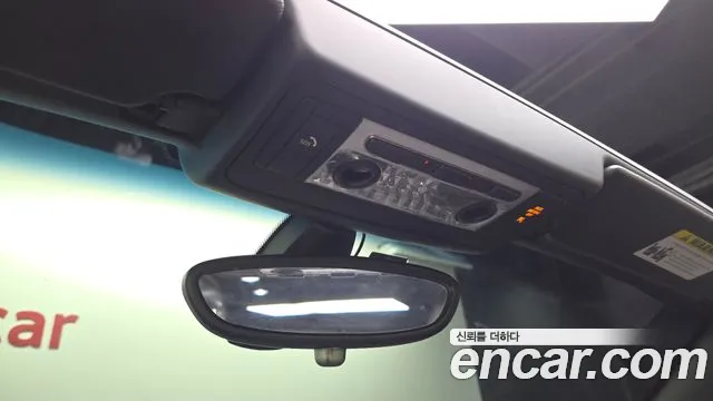 BMW Z4 2011 thumb 5