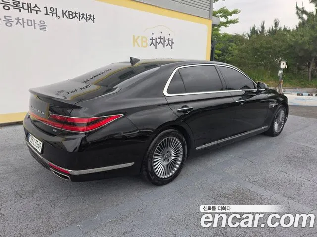 Genesis G90 2019 thumb 11