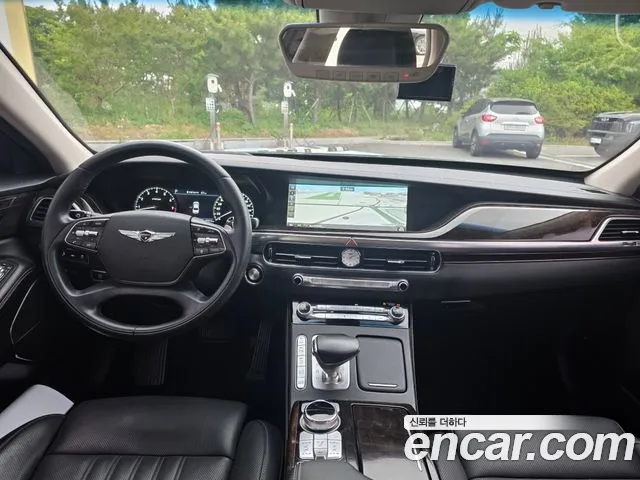 Genesis G90 2019 thumb 8