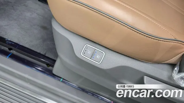 Hyundai Staria 2022 thumb 2