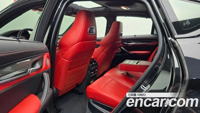 BMW X6M 2019 thumb 10