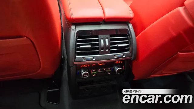BMW X6M 2019 thumb 3