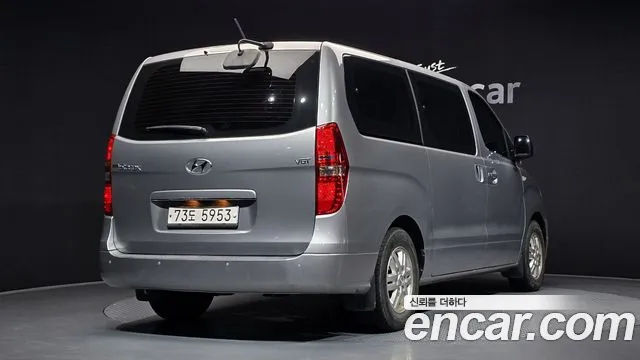 Hyundai Staria 2018 thumb 11