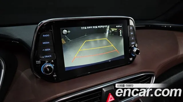 Hyundai Santa Fe 2019 thumb 10