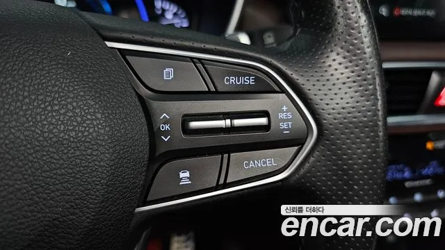 Hyundai Santa Fe 2019 thumb 3