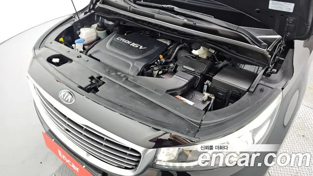 Kia Carnival 2017 thumb 6