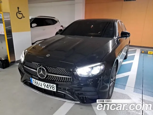 Mercedes-Benz E-Class 2021 thumb 12