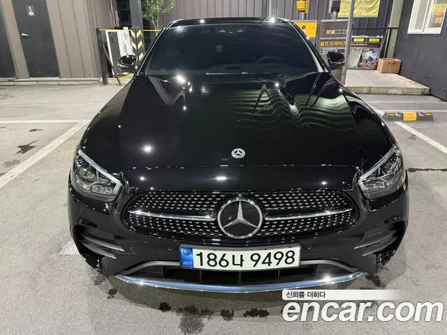 Mercedes-Benz E-Class 2021 thumb 4
