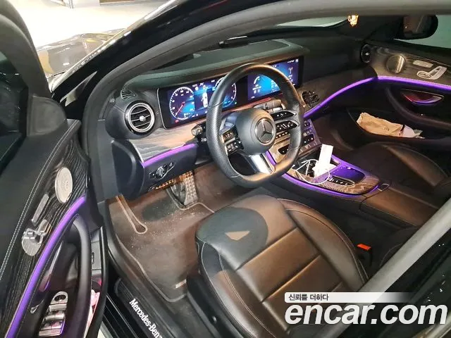 Mercedes-Benz E-Class 2021 thumb 3