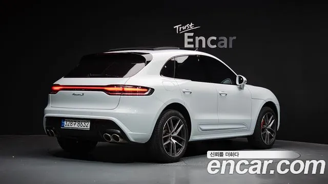 Porsche Macan 2022 thumb 2