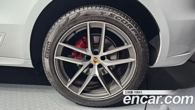 Porsche Macan 2022 thumb 12