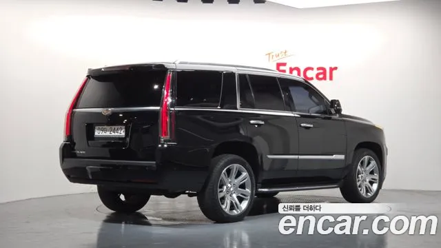 Cadillac Escalade 2018 thumb 4