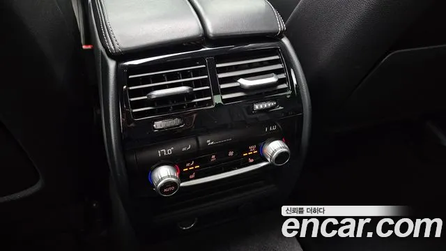 BMW 5 серии 2017 thumb 8