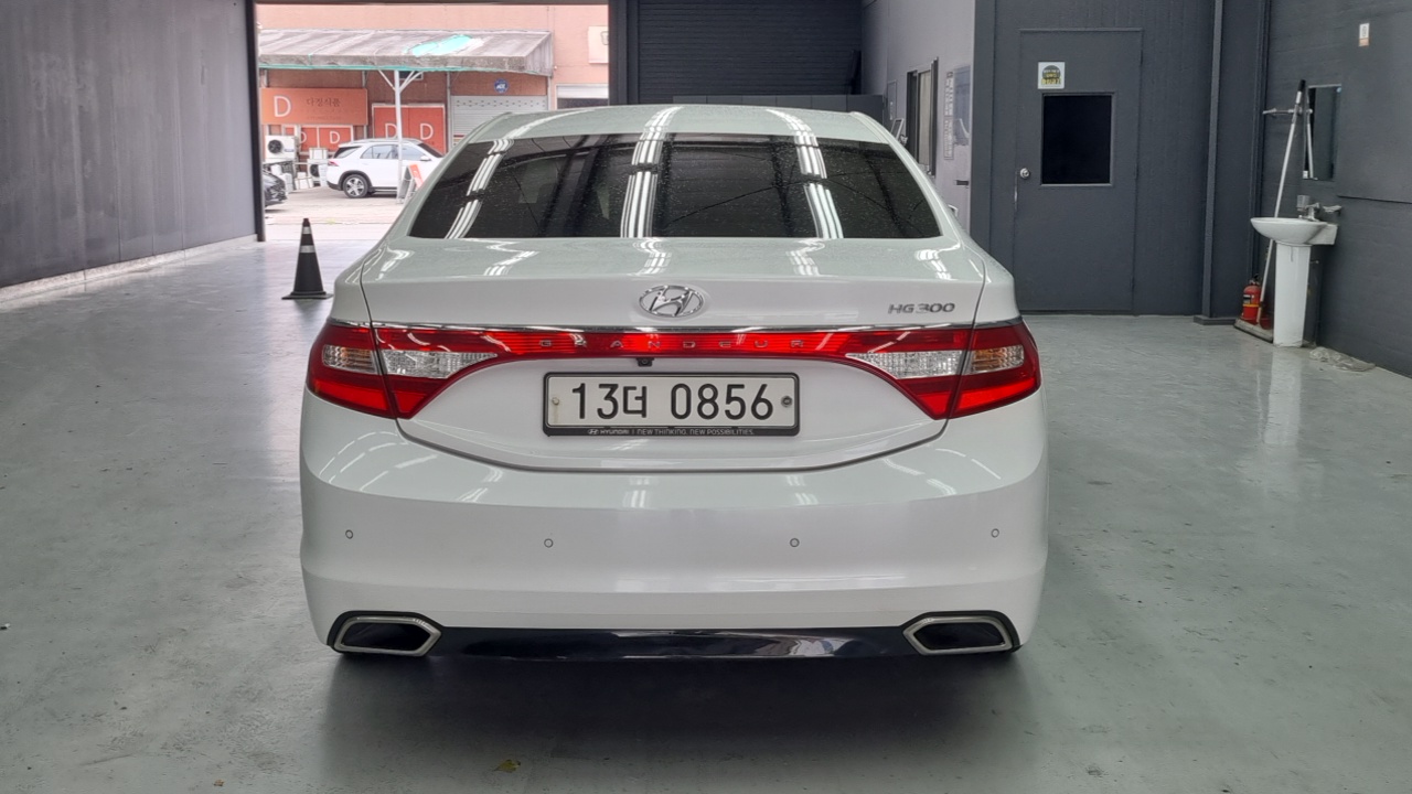 Hyundai Grandeur 2015 thumb 4