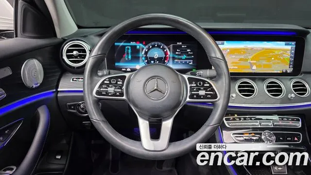 Mercedes-Benz E-Class 2020 thumb 11