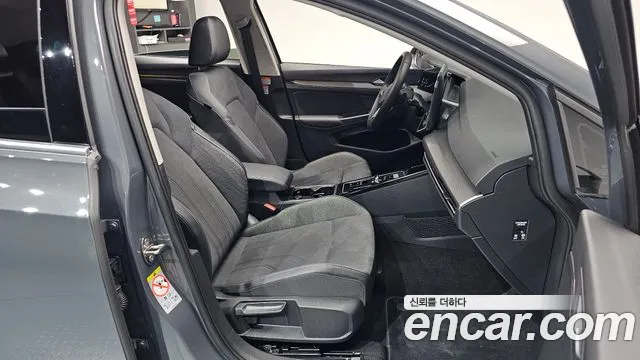 Volkswagen Golf 2026 thumb 12